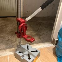 Supporto per trapano a colonna