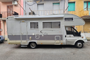 Ford Transit mansardato