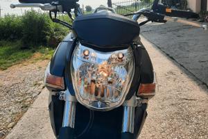 Suzuki GSR 600 - 2006