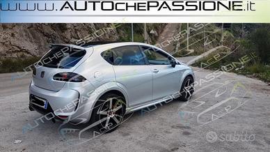 Coppia MInigonne Seat Leon 1P modello R20 R-LINE