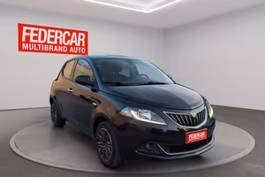 Lancia Ypsilon 1.0 FireFly 5 porte S&S Hybrid Gold