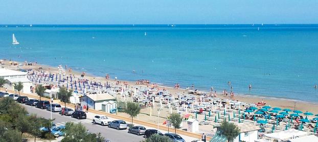 Bar ristorante sulla spiaggia