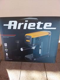Macchinetta caffè Ariete.