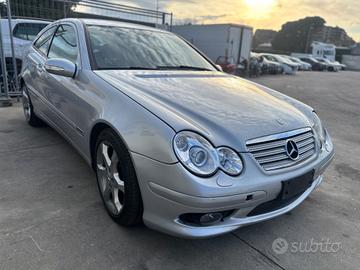 Ricambi per Mercedes c220 2005