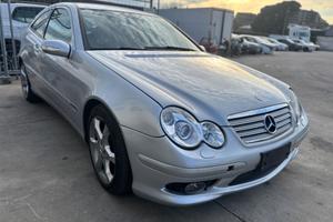 Ricambi per Mercedes c220 2005