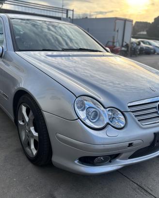 Ricambi per Mercedes c220 2005