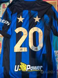 Maglia inter 2023-2024 speciale seconda stella