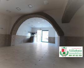 Locale Commerciale di 120 mq nel corso principale