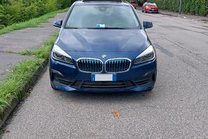 BMW 225XE A.T. con € 11.239 di accessori