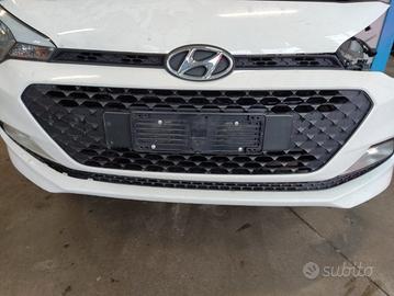 Griglia anteriore HYUNDAI I20 del 2017