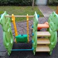 scivolo con altalena