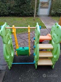 scivolo con altalena