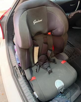 Seggiolino chicco con isofix e seggiolino giordani