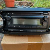 Autoradio Toyota Yaris Modello dal 2014 Originale