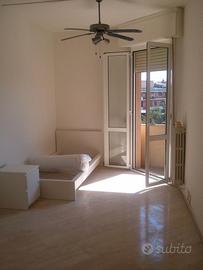 stanza singola Modena zona viali