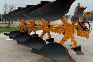 Aratro Moro XFS 4AP W Teflon - 2021