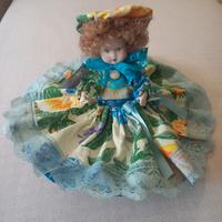 Bambola in porcellana Capodimonte cm.20