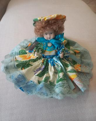 Bambola in porcellana Capodimonte cm.20