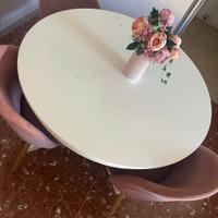 Tavolo Ikea più 3 sedie in velluto