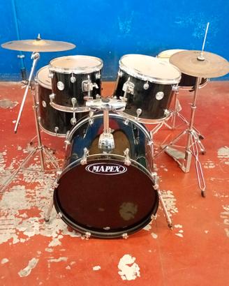 Mapex Voyager batteria acustica completa di piatti