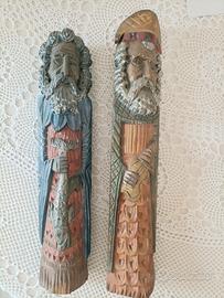 Coppia sculture Santi in legno intagliato a mano.