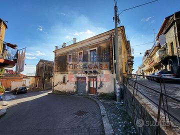 Stabile/Palazzo - Piedimonte Etneo