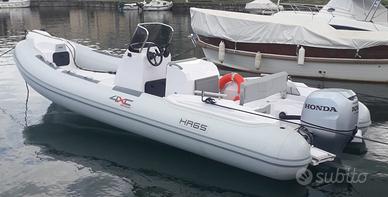 Gommone, motore,carrello , pari al nuovo