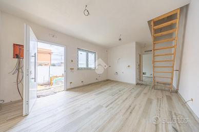 PORZIONE DI QUADRIFAMILIARE A ROMA