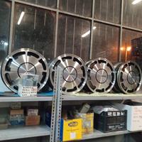 cerchi Pirelli nuovi fondo di magazzino 