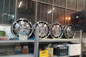 cerchi Pirelli nuovi fondo di magazzino 