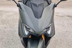 tmax 560 2021 tech max