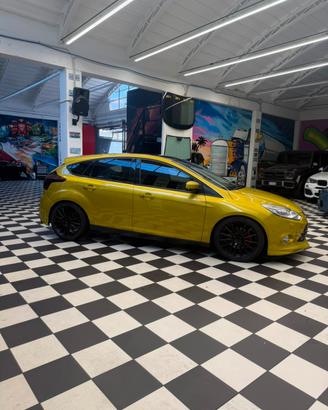 Ford focus 2011