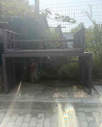 Tavolo +due panchine