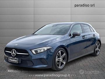 Mercedes-Benz Classe A 180d 2022 | 116CV DIES...