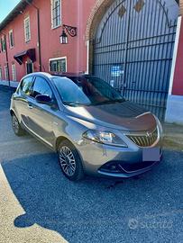 Lancia Ypsilon 1.2 gold gpl