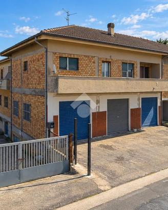 4 LOCALI A FRANCAVILLA AL MARE