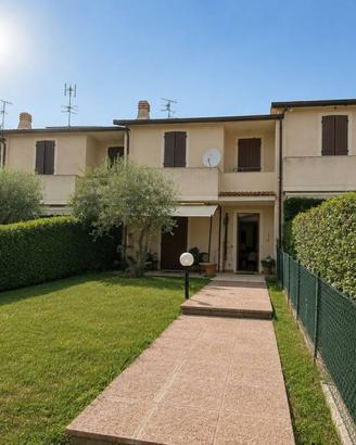 Villetta a schiera di 150 m² con 4 locali e box au