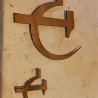 2 Falce e martello in bronzo