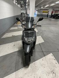 Scooter Sym HD evo 125