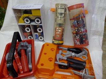 Prima infanzia attrezzi e macchinine