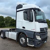 Trattore stradale Mercedes Benz Actros 18.45