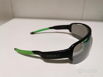 occhiali da sole sportivi