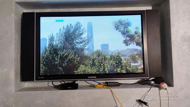 Televisore al plasma grande + decoder