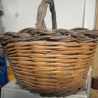 n.2 panieri in vimini 