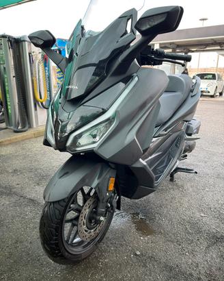 Honda Forza 125
