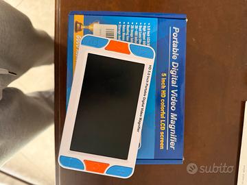 Videoingranditore digitale portatile da 5 pollici.