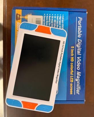 Videoingranditore digitale portatile da 5 pollici.