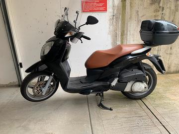 Malaguti Password 250 scooter