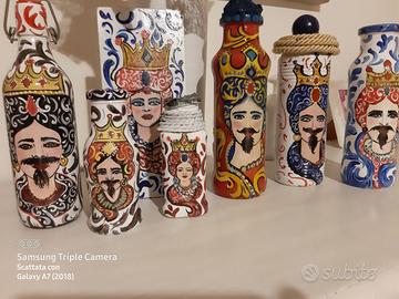 bottiglie e vasi, pezzi unici dipinti a mano 