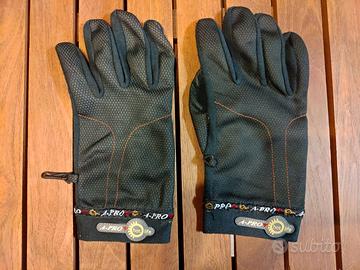 Guantoni termici per moto